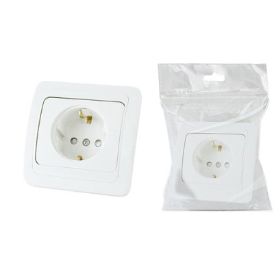 Розетка 2П+З 16А c защитными шторками белая "Валдай" (пром. упаковка)TDM Розетка 2П+З 16А c защитными шторками белая "Валдай" (пром. упаковка)TDM