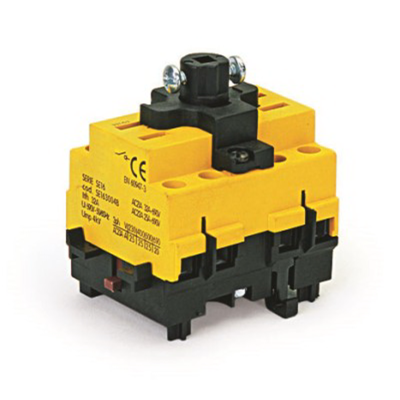 Выключатель нагрузки трёх полюсный с установк. на монтажн. плату AE1603B Выключатель нагрузки трёх полюсный с установк. на монтажн. плату AE1603B