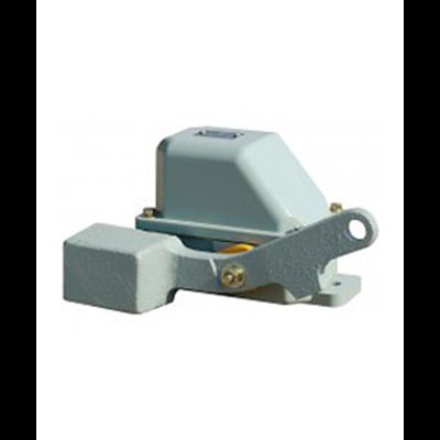 Выключатель КУ-703 У1, рычаг с грузом, без противовеса, 10А, IP44, 2 эл. цепи, концевой (ЭТ) ET003119 Выключатель КУ-703 У1, рычаг с грузом, без противовеса, 10А, IP44, 2 эл. цепи, концевой (ЭТ) ET003119