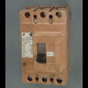 Блокиратор в положении выключено для ВА57-35 7110404