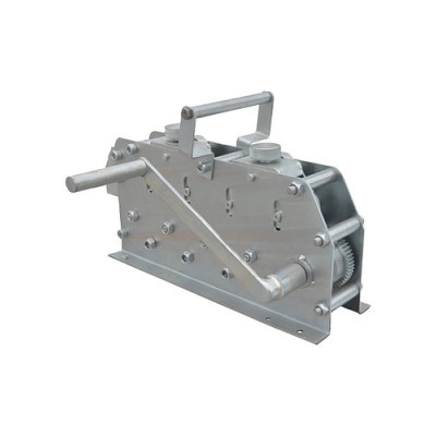 Станок ручной для выравнивания прута и полосы, прут Ø6-10/полоса 25-40 мм (упак. 1 шт.) TDM Станок ручной для выравнивания прута и полосы, прут Ø6-10/полоса 25-40 мм (упак. 1 шт.) TDM