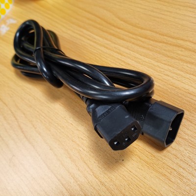 Кабель питания IEC320 C13 - IEC320 C14, 2,0 м, сечение 3 х 1,5 мм2 R5CORD3420 Кабель питания IEC320 C13 - IEC320 C14, 2,0 м, сечение 3 х 1,5 мм2 R5CORD3420